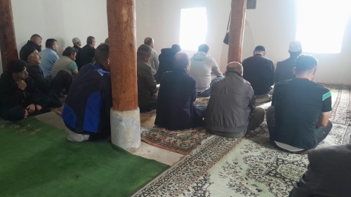 Sivrihisar’daki 800 yıllık Gazi Camii’nde 50 yıl sonra Cuma namazı kılındı