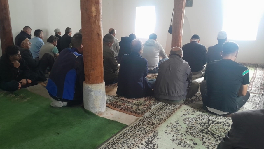 Sivrihisar’daki 800 yıllık Gazi Camii’nde 50 yıl sonra Cuma namazı kılındı