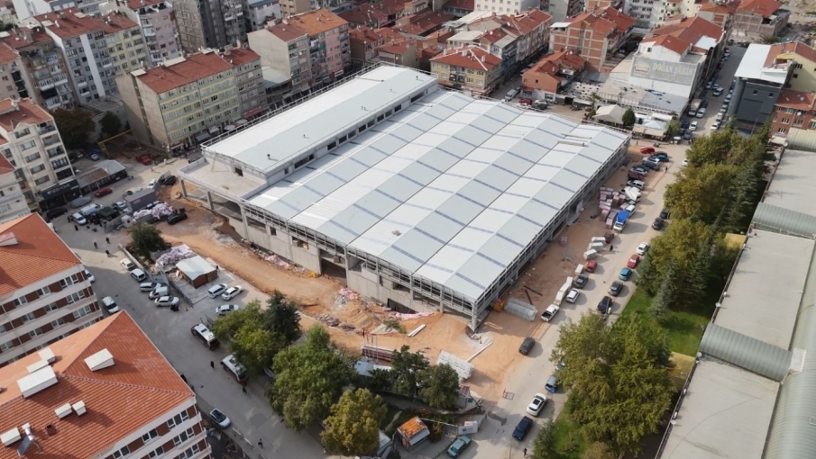 Eskişehir’de yeni kapalı pazar yeri yükseliyor: Yüzde 75’i tamamlandı
