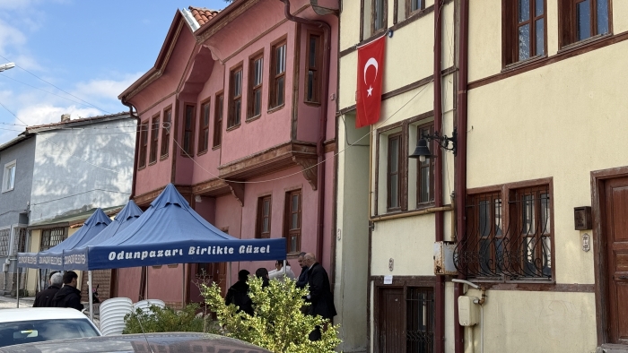Eskişehir'de acı tesadüf: 3 dönemdir görev yapan muhtar, Muhtarlar Günü'nde hayatını kaybetti