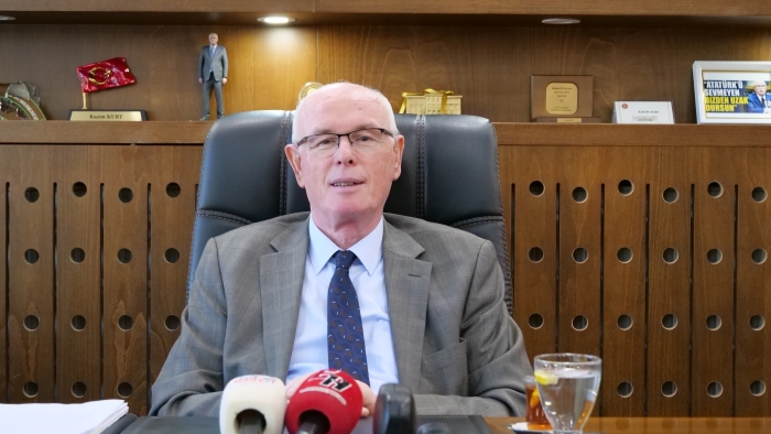Başkan Kazım Kurt’tan çifte bomba: “Erdoğan aday olamaz, Yeni Parti’ye oyun oynanıyor”