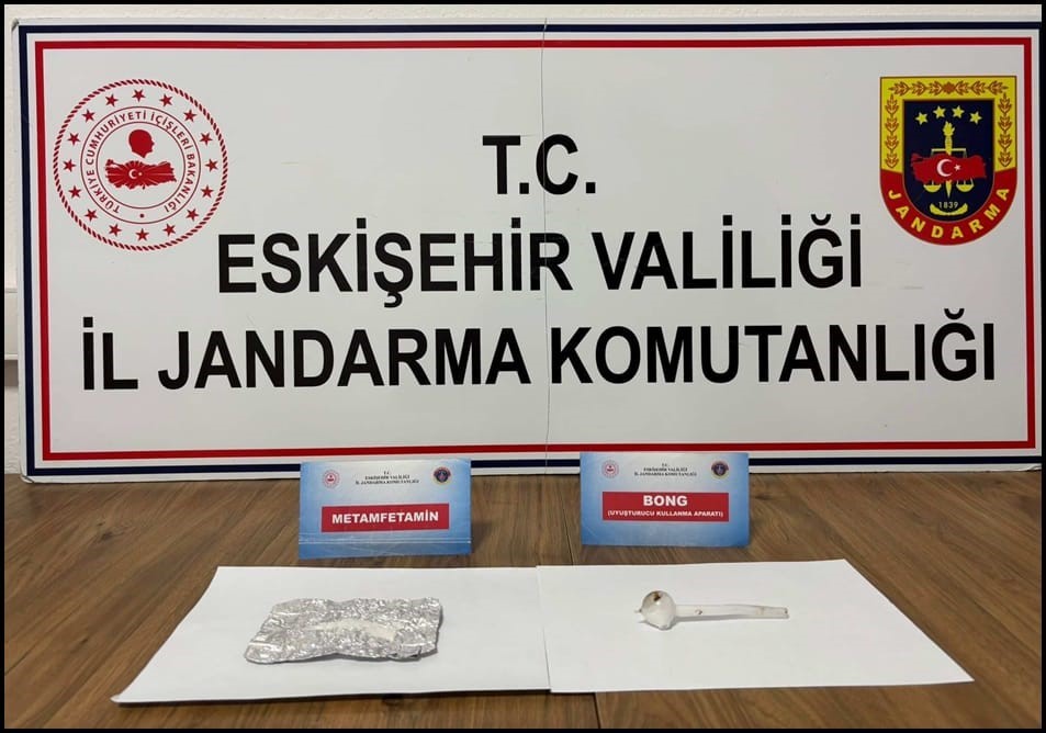 İstanbuldan Eskişehire getirilen 11 gram metamfetamin ele geçirildi