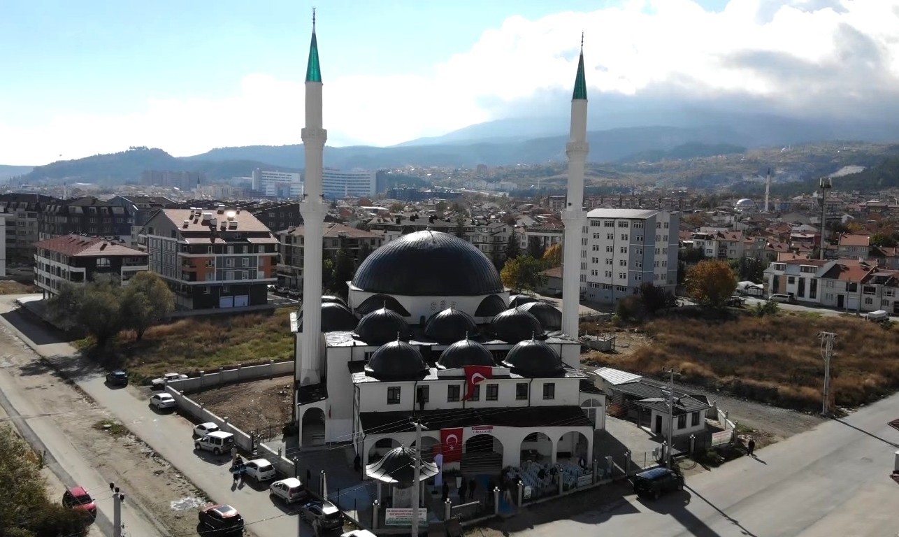 Kütahyada Hira Camii ibadete açıldı
