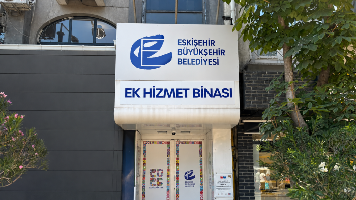 Hasan Ünal: Büyükşehir Belediyesinin üç daire başkanlığı yeni binaya taşınıyor
