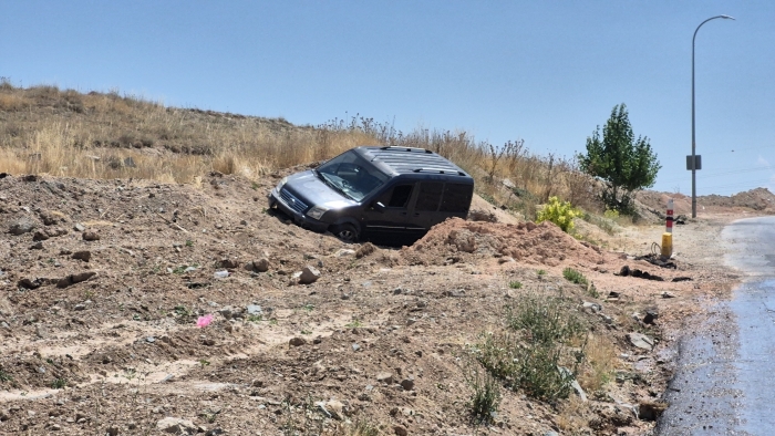 Sultandere'de korkutan kaza: 2 kişi yaralandı