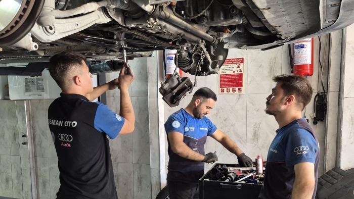 Yaşıtları tatilde, onlar geleceğini sanayide kuruyor