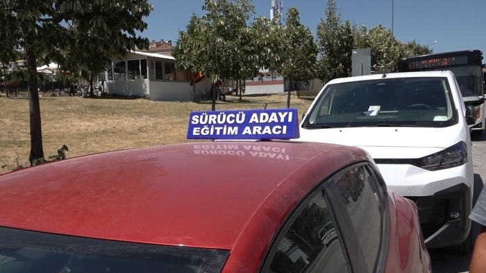 Direksiyon eğitmenlerinden 16 saatlik eğitime tepki: “Yetersiz”