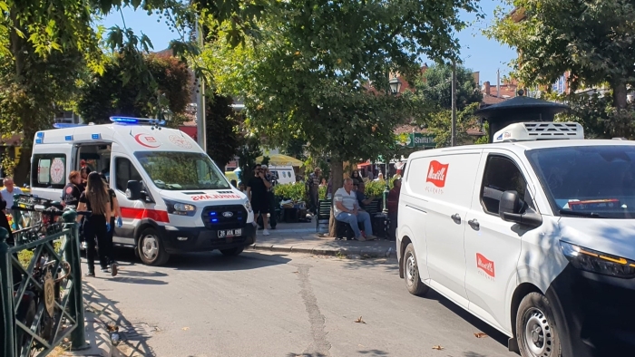 Bir hatalı park, dakikalarca bekleyen ambulans: Eskişehir’de tepki çeken görüntü
