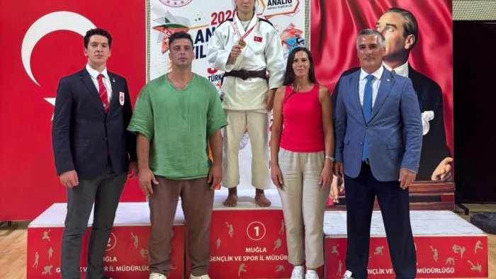 Eskişehirli Tuana Kambur Türkiye şampiyonu oldu