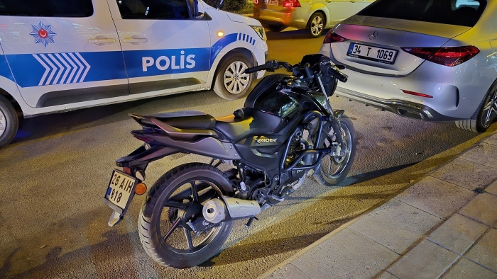 Eskişehir’de motosiklet ile otomobil çarpıştı: Sürücü yaralandı