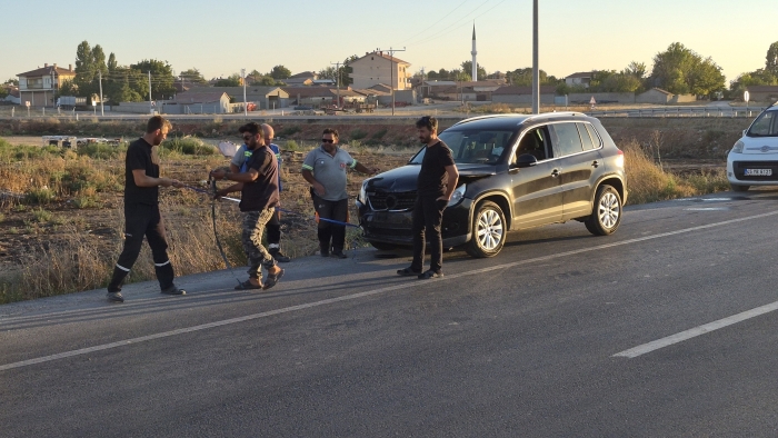 Eskişehir-Alpu yolunda iki araç çarpıştı: 3 yaralı