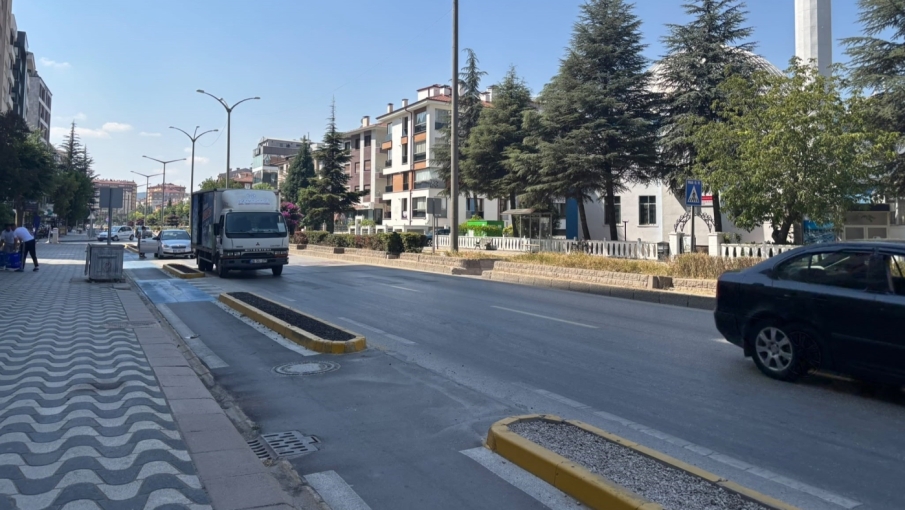 Eskişehir’de kazaların adresi haline gelen cadde için önlem çağrısı