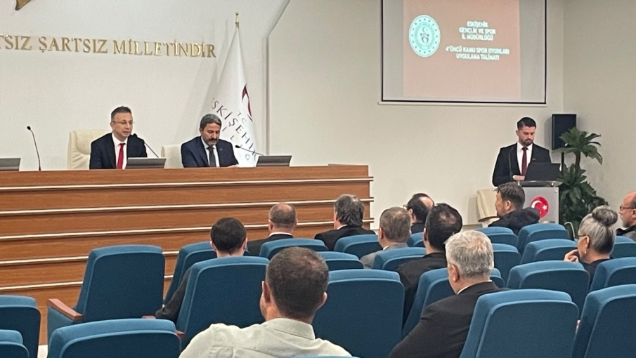 Eskişehir’de 24 kamu kurumu spor için bir araya geldi