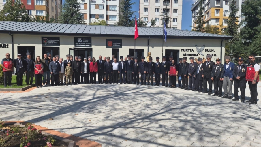 Orhan Bayrak’tan Gaziler Günü’nde gazi derneklerine ziyaret