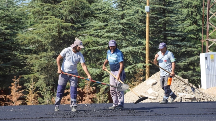 Büyükşehir’den 100. Yıl Bulvarı’nda asfalt mesaisi