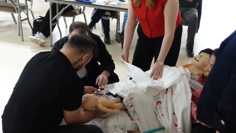 Ambulans ekiplerine anne ve yeni doğan için hayati eğitim