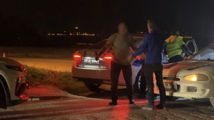 Eskişehir'de 3,02 promil alkollü sürücünün arkadaşından polise ilginç sözler: “Ben size yakalanmam”