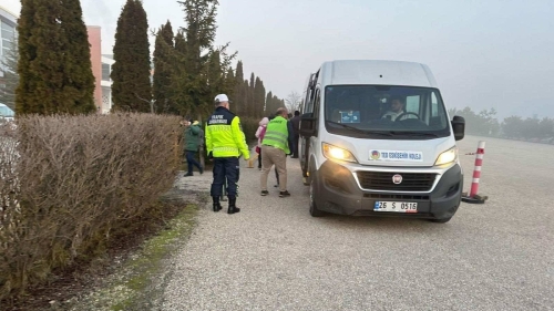 Eskişehir'de jandarmadan 80 okul ve 24 servis aracına denetim