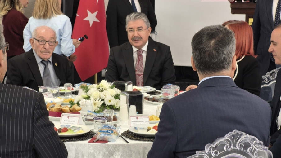 Eskişehir Valisi Yılmaz'dan 540 mahallenin muhtarına çağrı: Çalınmadık kapı kalmasın