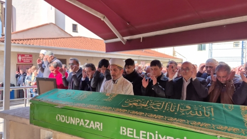 Eskişehir'de hayatını kaybeden muhtar son yolculuğuna uğurlandı