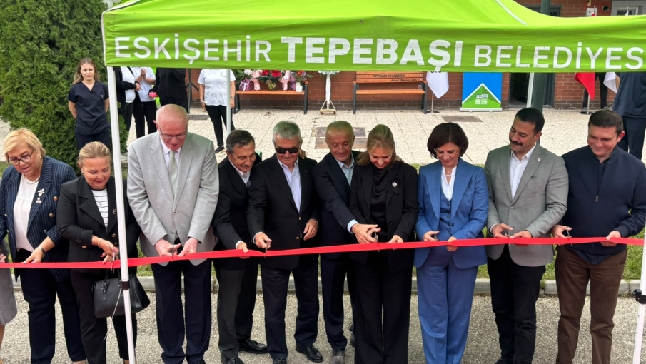 Eskişehir’de 7’nci Alzheimer Konukevi hizmete açıldı