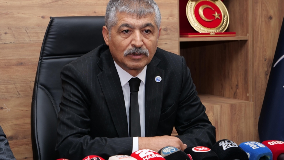 Hayati Çetin: Türkiye’nin en büyük sıkıntısı ekonomi