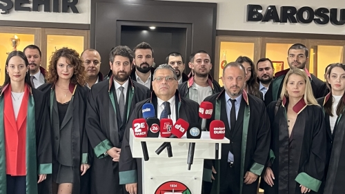Eskişehir Baro Başkanı Barış Günaydın'dan avukatlara yönelik saldırılara ve gazeteci tutuklamalarına tepki