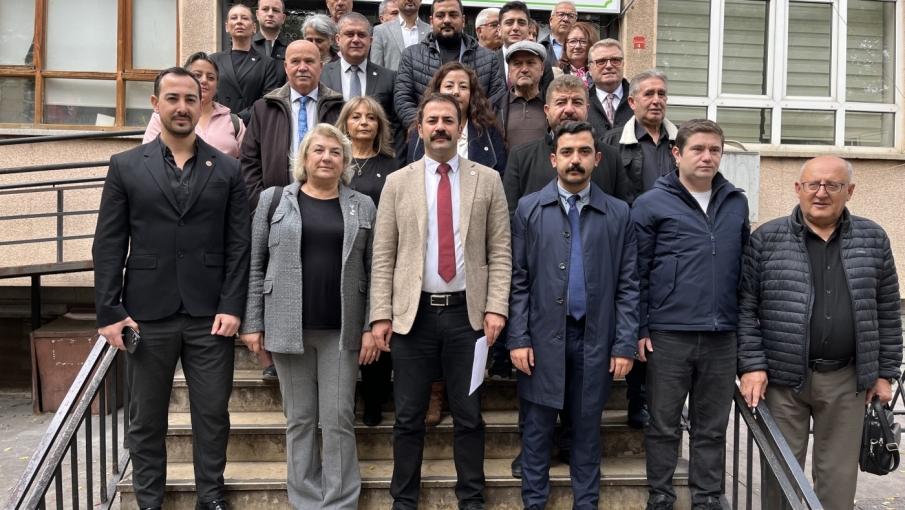 Talat Yalaz mazbatasını aldı: Eskişehir'de 5 milletvekili hedefini açıkladı