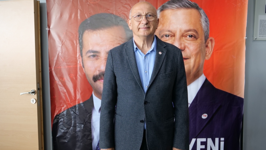 Utku Çakırözer’den iktidar mesajı: “Bir, bir buçuk yıl sonra sandıktan yeni iktidarı çıkaracağız”