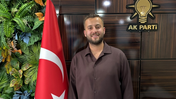 AK Parti Odunpazarı’nda genç üye hareketliliği: Bir günde 35 genç katılmak istedi